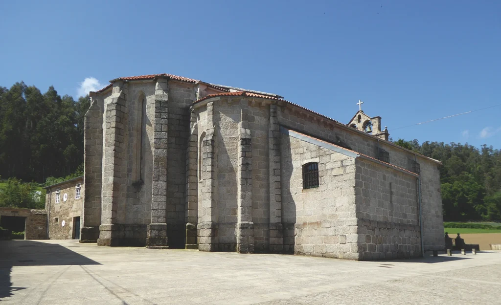 43. Igrexa De San Pedro De Soandres, Coa Súa Cabeceira Gótica.