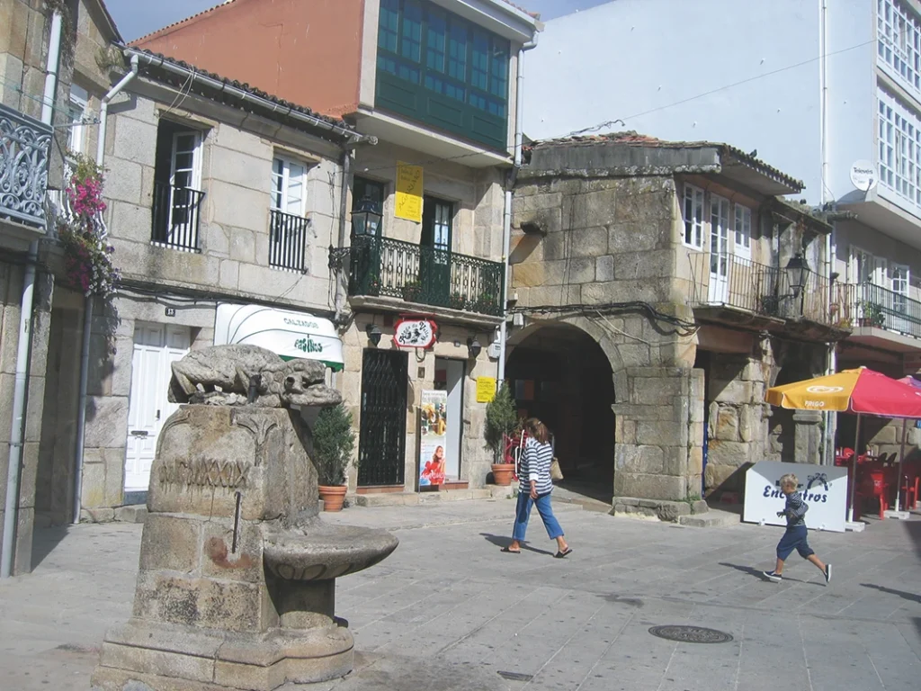 172. Praza Da Pescadería Vella
