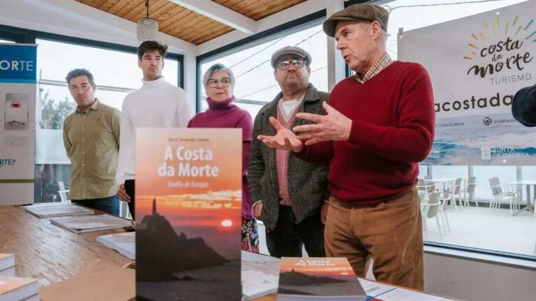 Presentación do libro A Costa da Morte, Confín de Europa no Náutico de Razo